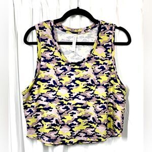Fabletics Janis Crop Muscle Tank Camo Print Women Size Small NWT